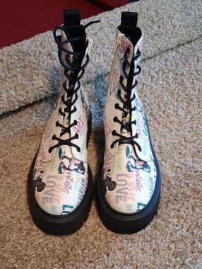 Zara White Graphic Lace-Up Combat Boots
